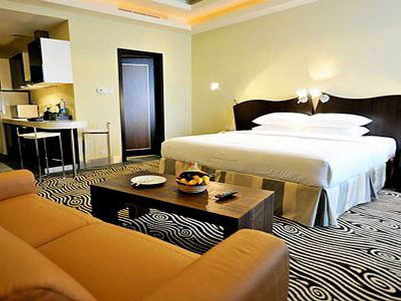 Al Raya Suites Hotel Манама Номер фото