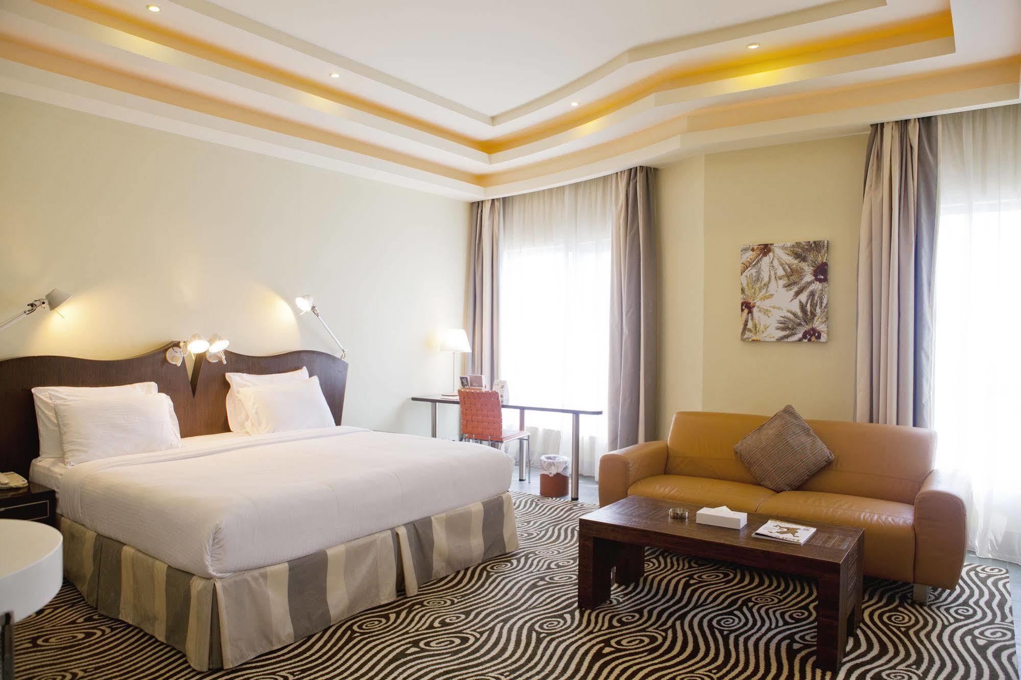 Al Raya Suites Hotel Манама Екстер'єр фото
