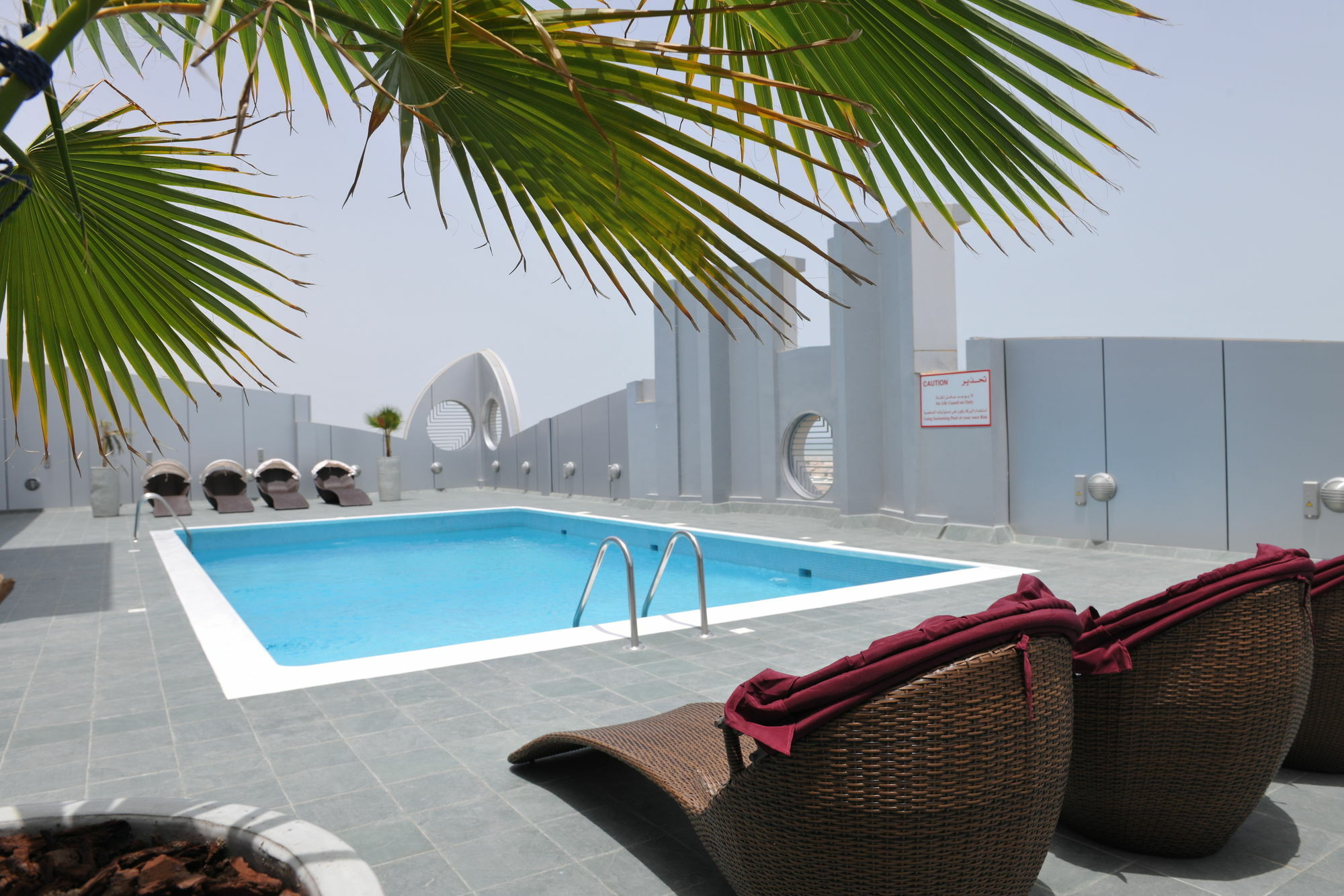 Al Raya Suites Hotel Манама Екстер'єр фото