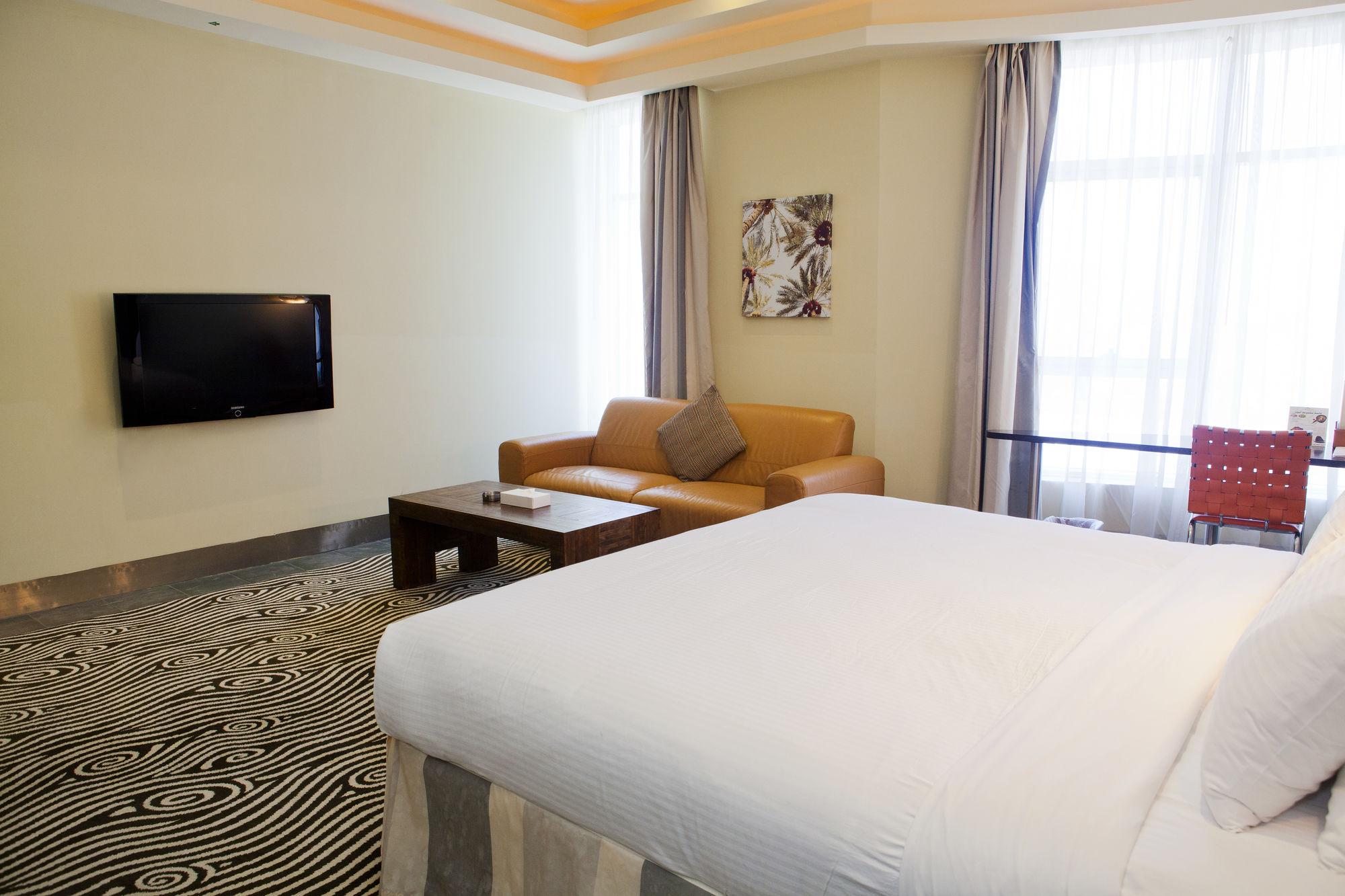 Al Raya Suites Hotel Манама Екстер'єр фото